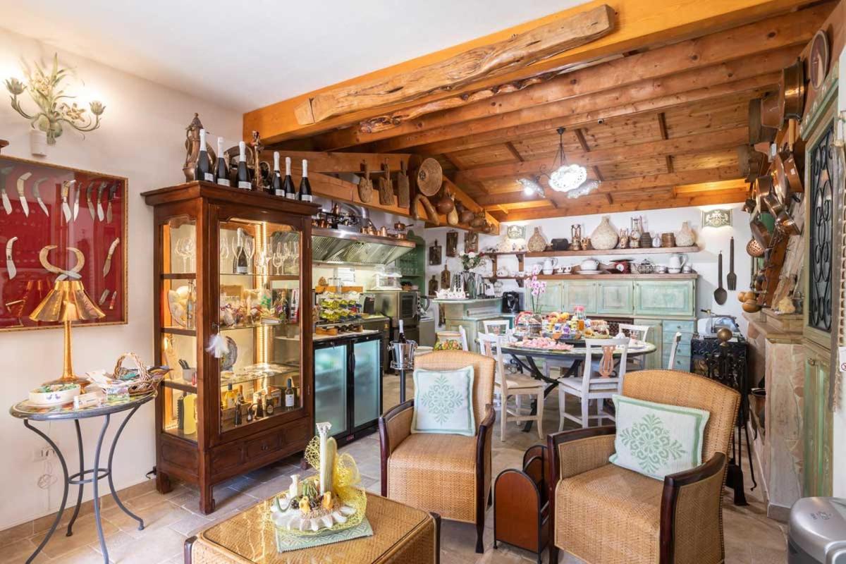 Villa Flumini フルミニ・ディ・クアルトゥ エクステリア 写真